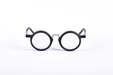 _V5A1672_001_DIECIDECIMI_GLASSTYLIST_Vava_Eyewea_White_Label_WL0043_Black_Nero_Matt_