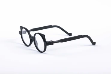 _V5A1681_002_DIECIDECIMI_GLASSTYLIST_Vava_Eyewea_White_Label_WL0009_Black_Nero_Matt_