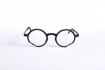 _V5A1784_001_DIECIDECIMI_GLASSTYLIST_Pugnale_Nina_296_164_nero_oro_
