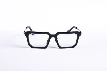 _V5A1796_001_DIECIDECIMI_GLASSTYLIST_Pugnale_Oscar_N410V_254_nero_
