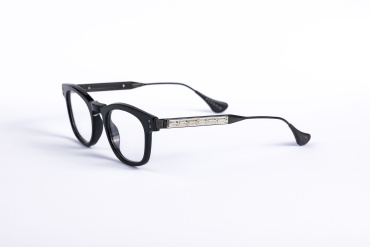 _V5A1833_002_DIECIDECIMI_GLASSTYLIST_Pugnale_Amazzone_382_203_nero_