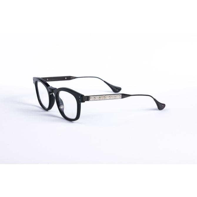 _V5A1833_002_DIECIDECIMI_GLASSTYLIST_Pugnale_Amazzone_382_203_nero_