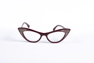 _V5A1886_001_DIECIDECIMI_GLASSTYLIST_Ecole_de_Lunetiers_Solange_BO_rosso_