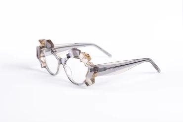 _V5A1919_002_DIECIDECIMI_GLASSTYLIST_Oscar_Mamoi_Utopia_03__