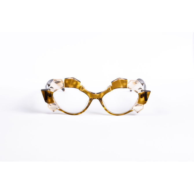 _V5A1921_001_DIECIDECIMI_GLASSTYLIST_Oscar_Mamoi_Utopia_02__