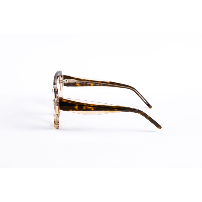 _V5A1936_003_DIECIDECIMI_GLASSTYLIST_Oscar_Mamoi_Medulla_03_