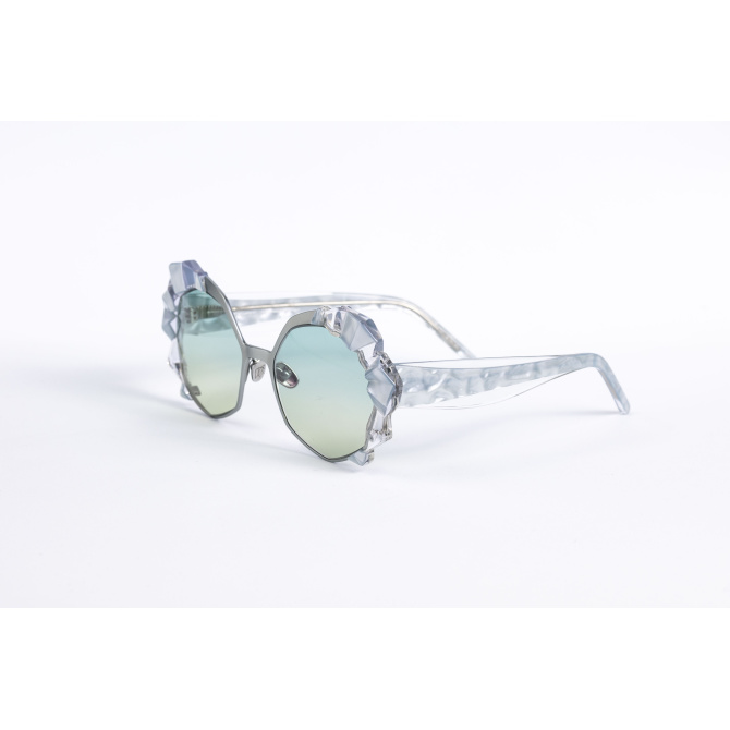 _V5A1946_002_DIECIDECIMI_GLASSTYLIST_Oscar_Mamoi_Oceania_03_