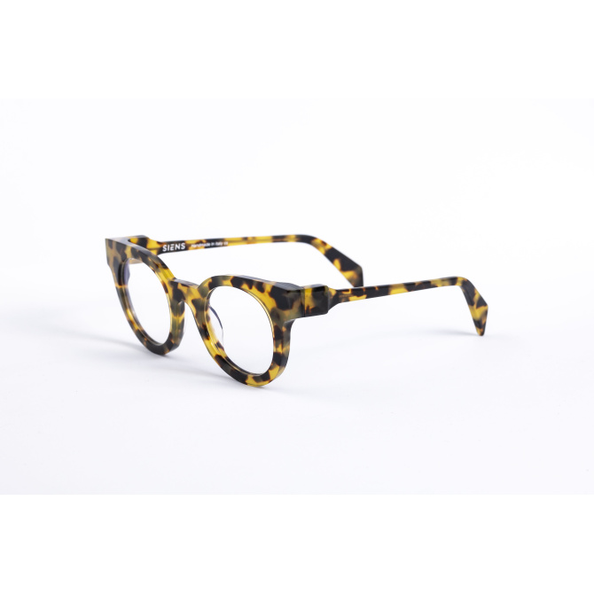 _V5A2061_002_DIECIDECIMI_GLASSTYLIST_SIENS_EYE_CODE_Creature_060_002_avana_