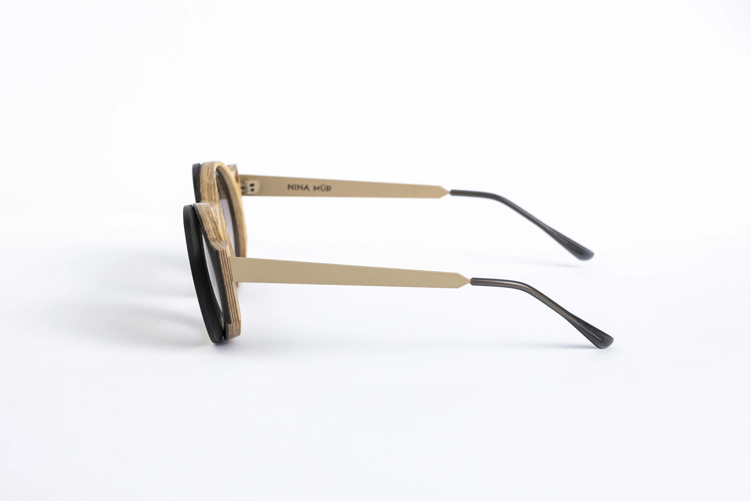 _V5A2070_003_DIECIDECIMI_GLASSTYLIST_Nina_Mur_Eighties_Nathalie___