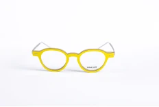 _V5A2094_001_DIECIDECIMI_GLASSTYLIST_Nina_Mur_Mamen_Yellow__
