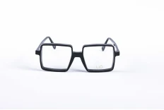 _V5A2204_001_DIECIDECIMI_GLASSTYLIST_LIO_LVP0271_C02__