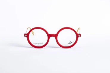 _V5A2224_001_DIECIDECIMI_GLASSTYLIST_LIO_IVC1117_C03_