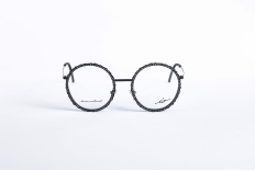 _V5A2259_001_DIECIDECIMI_GLASSTYLIST_LIO_IVM1114_C01_