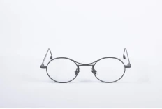 _V5A3281_001_DIECIDECIMI_GLASSTYLIST_LAZARE STUDIOVASSILIEF_SUNSET GRAY__