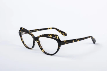 _V5A3295_002_DIECIDECIMI_GLASSTYLIST_REWINDHAPPY BIRTHDAY_C05__