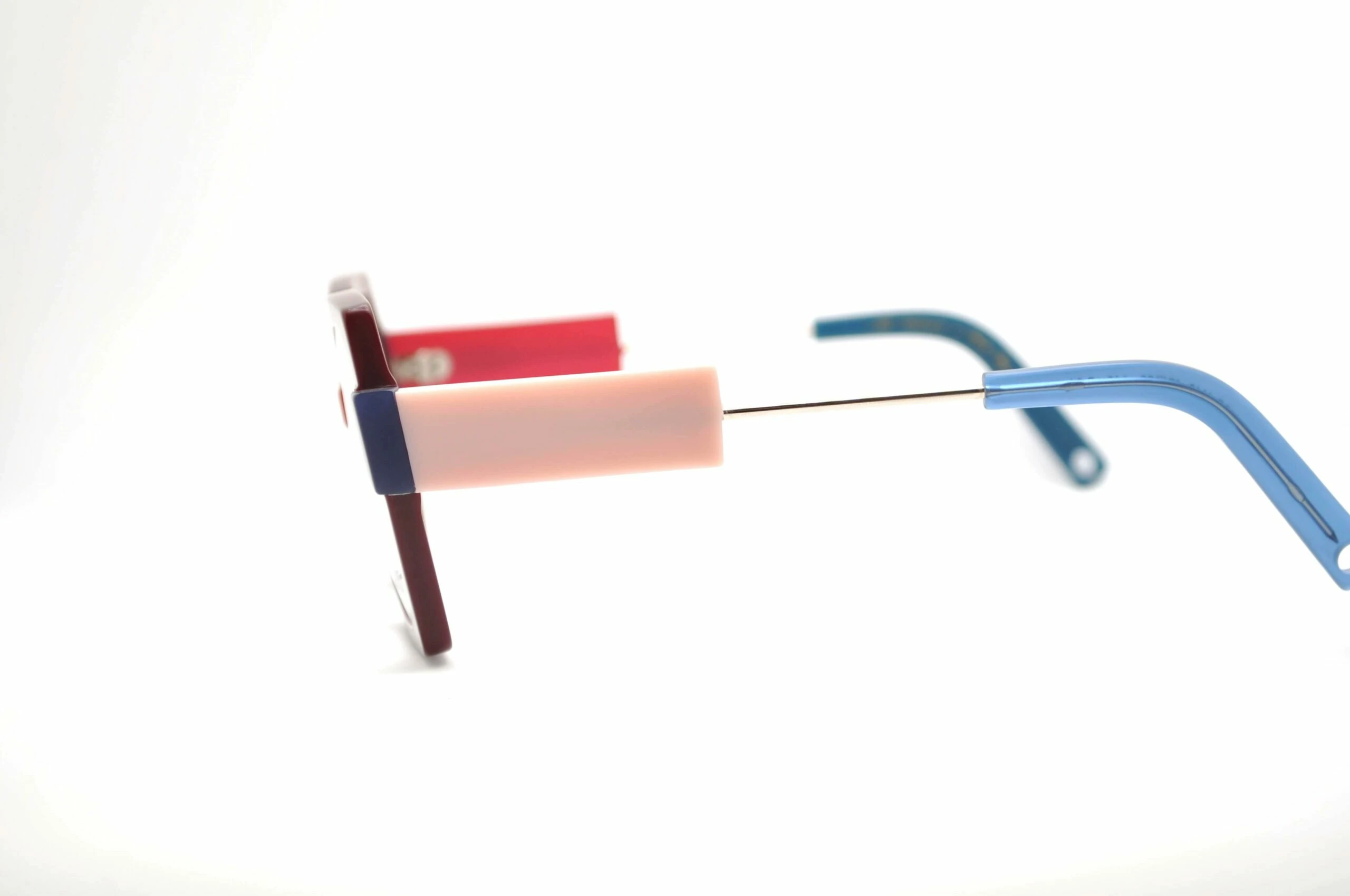 DIECIDECIMI_GLASSTYLIST_Liò Factory_RICICLO_Bordeaux e Rosso