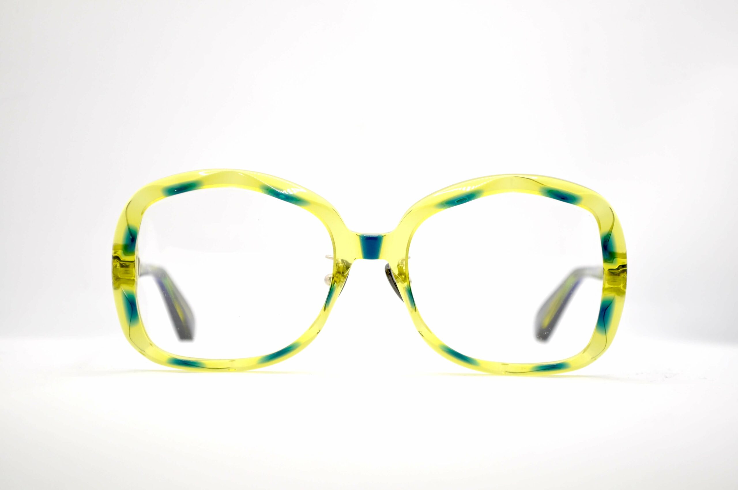 DIECIDECIMI_GLASSTYLIST__Pugnale-Eyewear__Life_Giallo-e-Verde