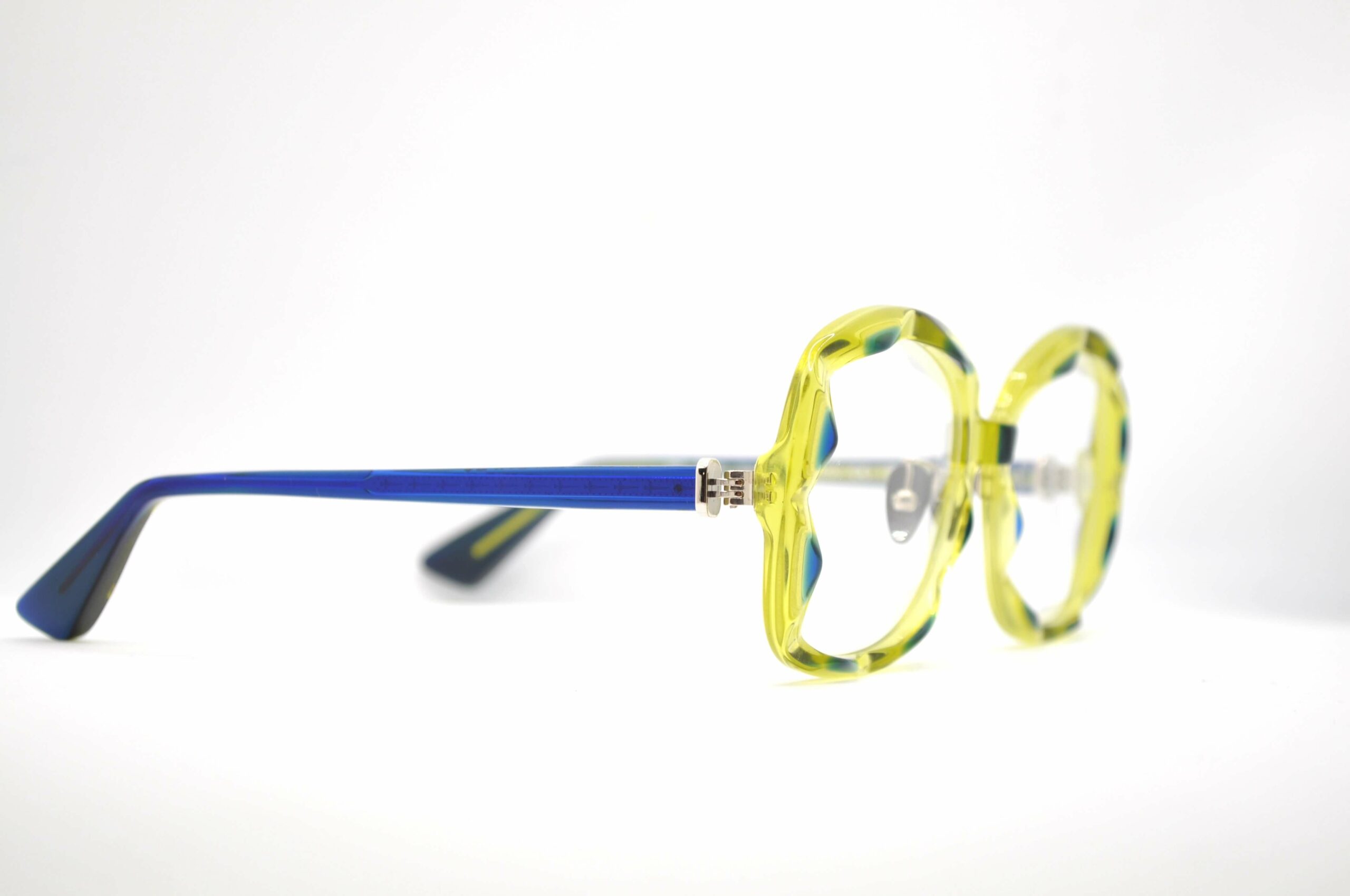 DIECIDECIMI_GLASSTYLIST__Pugnale-Eyewear__Life_Giallo-e-Verde