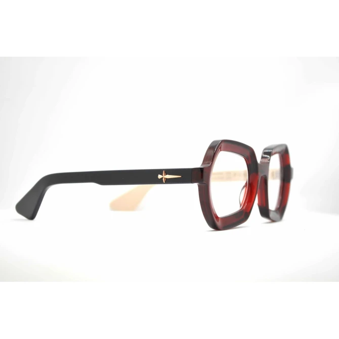 DIECIDECIMI_GLASSTYLIST__Pugnale-Eyewear__Color_Bordeaux
