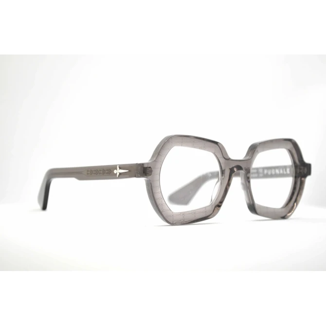 DIECIDECIMI_GLASSTYLIST__Pugnale-Eyewear__Color_Crystal-Gray