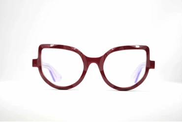 DIECIDECIMI_GLASSTYLIST__Pugnale-Eyewear__Joy_Bordeaux