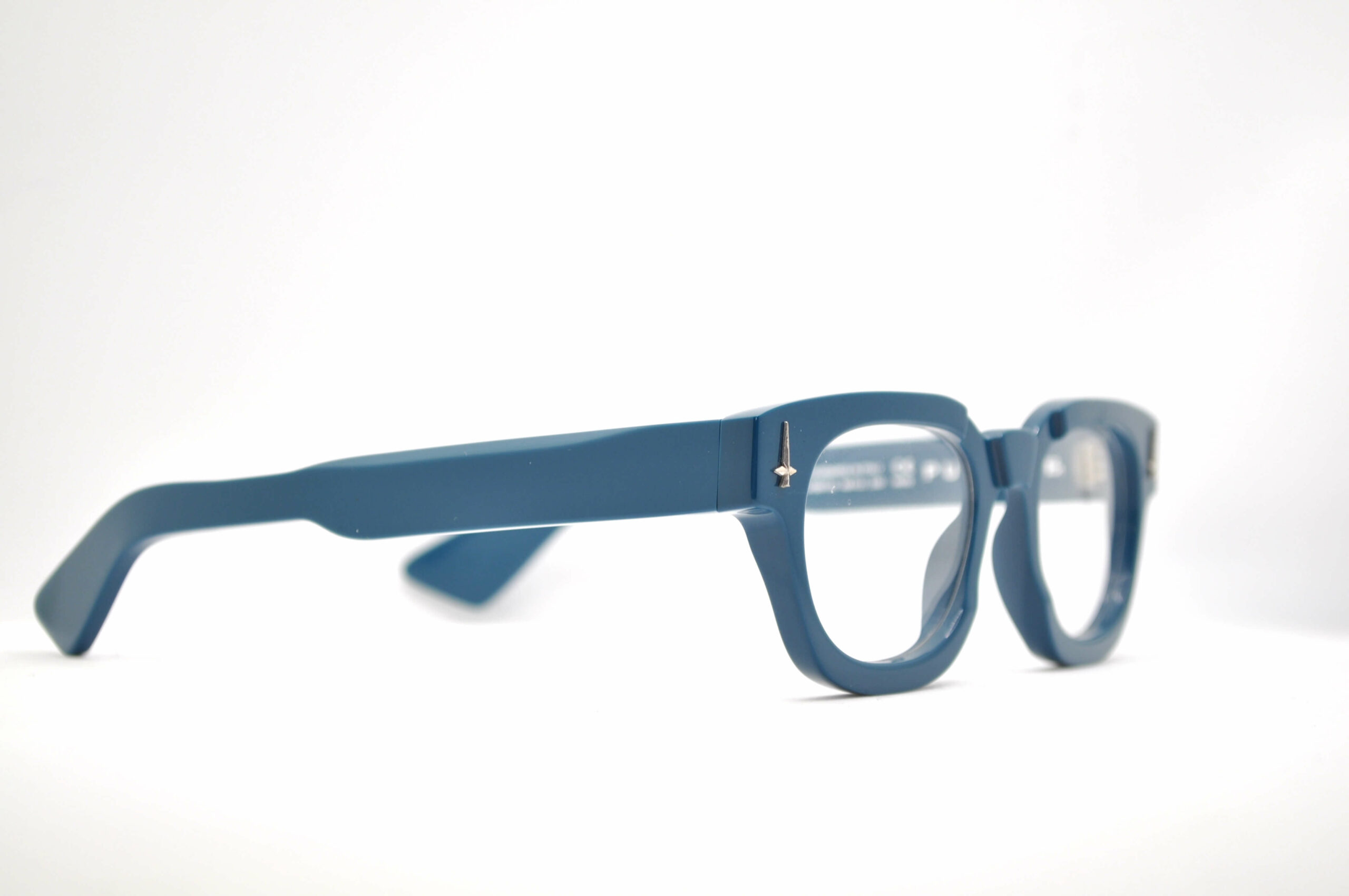 DIECIDECIMI_GLASSTYLIST__Pugnale-Eyewear__Tomorrow_Turchese