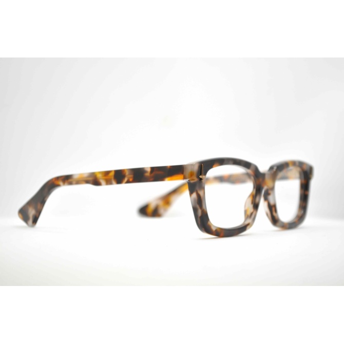 DIECIDECIMI_GLASSTYLIST__Pugnale-Eyewear__Start_Tartaruga