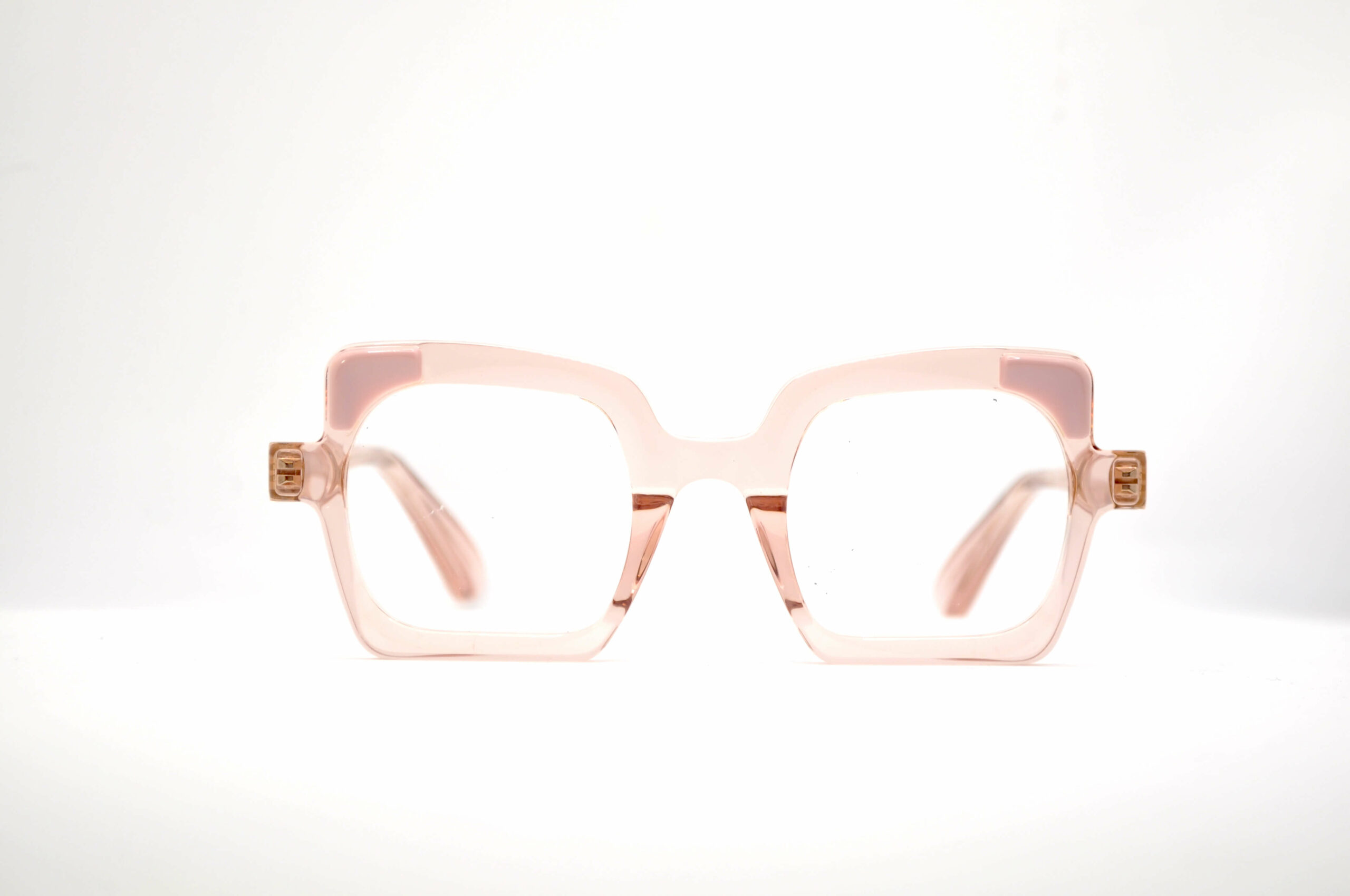 DIECIDECIMI_GLASSTYLIST__Pugnale-Eyewear__Make-Up_Crystal-Rose