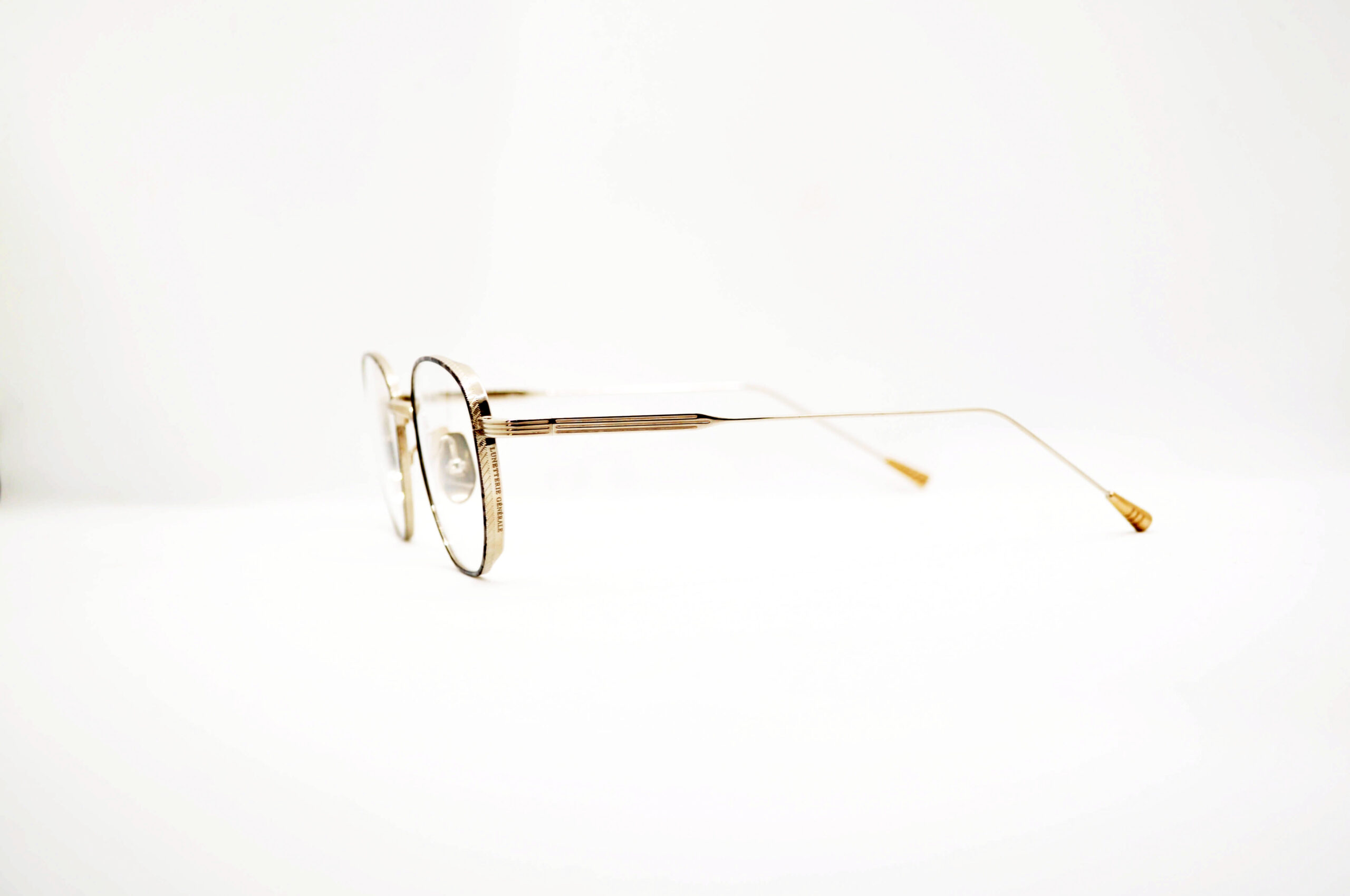 DIECIDECIMI_GLASSTYLIST_Lunetterie Générale_Studio 54_Studio 54_Palladium