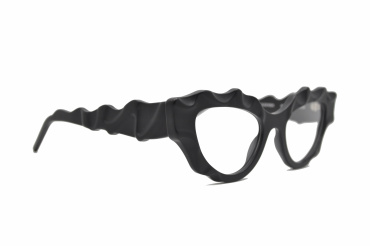 IECIDECIMI_GLASSTYLIST_Oscar Mamooi_Sensuality__Nero