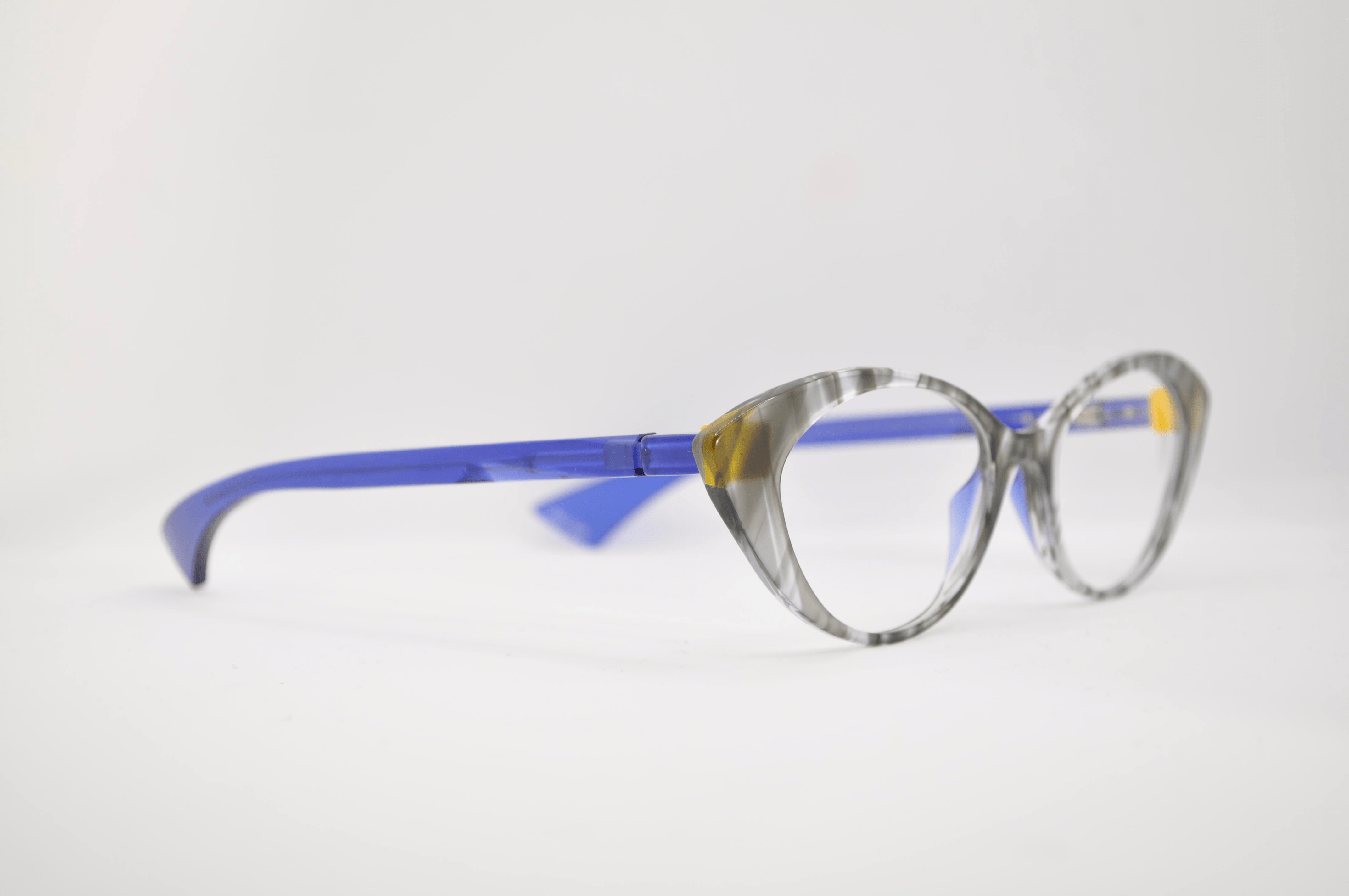 DIECIDECIMI_GLASSTYLIST_Piero Massaro Eyewear_PM 462_Geometrie_Grigio Screziato