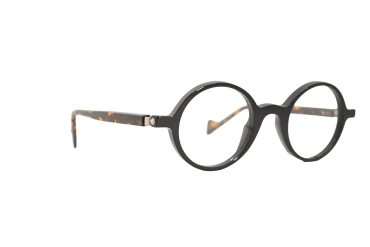 DIECIDECIMI_GLASSTYLIST_Piero Massaro Eyewear_CD 319_Diciotto_Nero