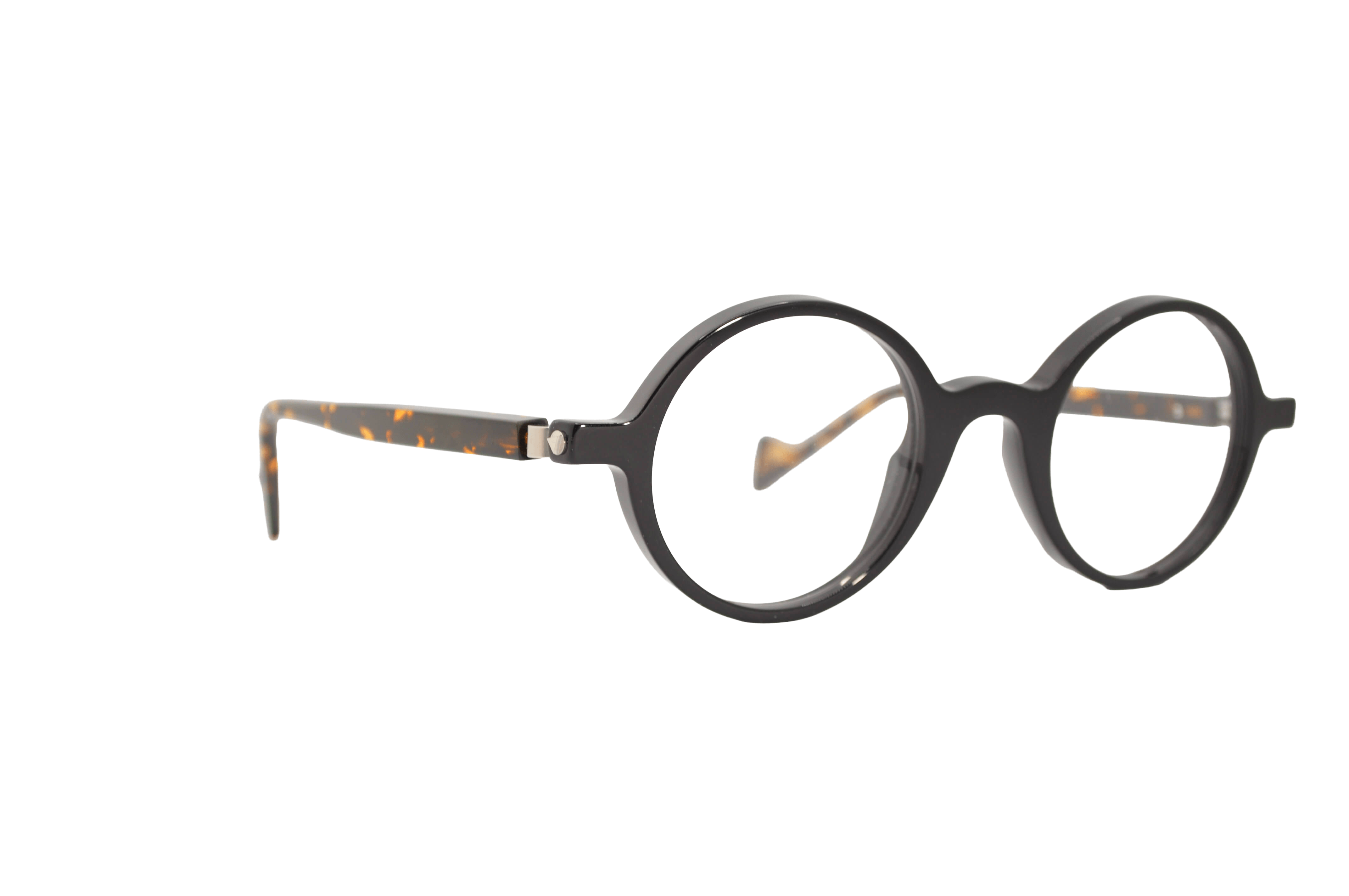 DIECIDECIMI_GLASSTYLIST_Piero Massaro Eyewear_CD 319_Diciotto_Nero