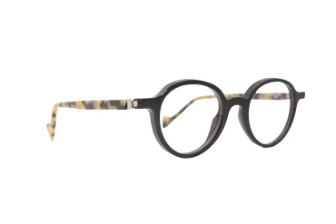 DIECIDECIMI_GLASSTYLIST_Piero Massaro Eyewear_CE 319_Diciotto_Nero