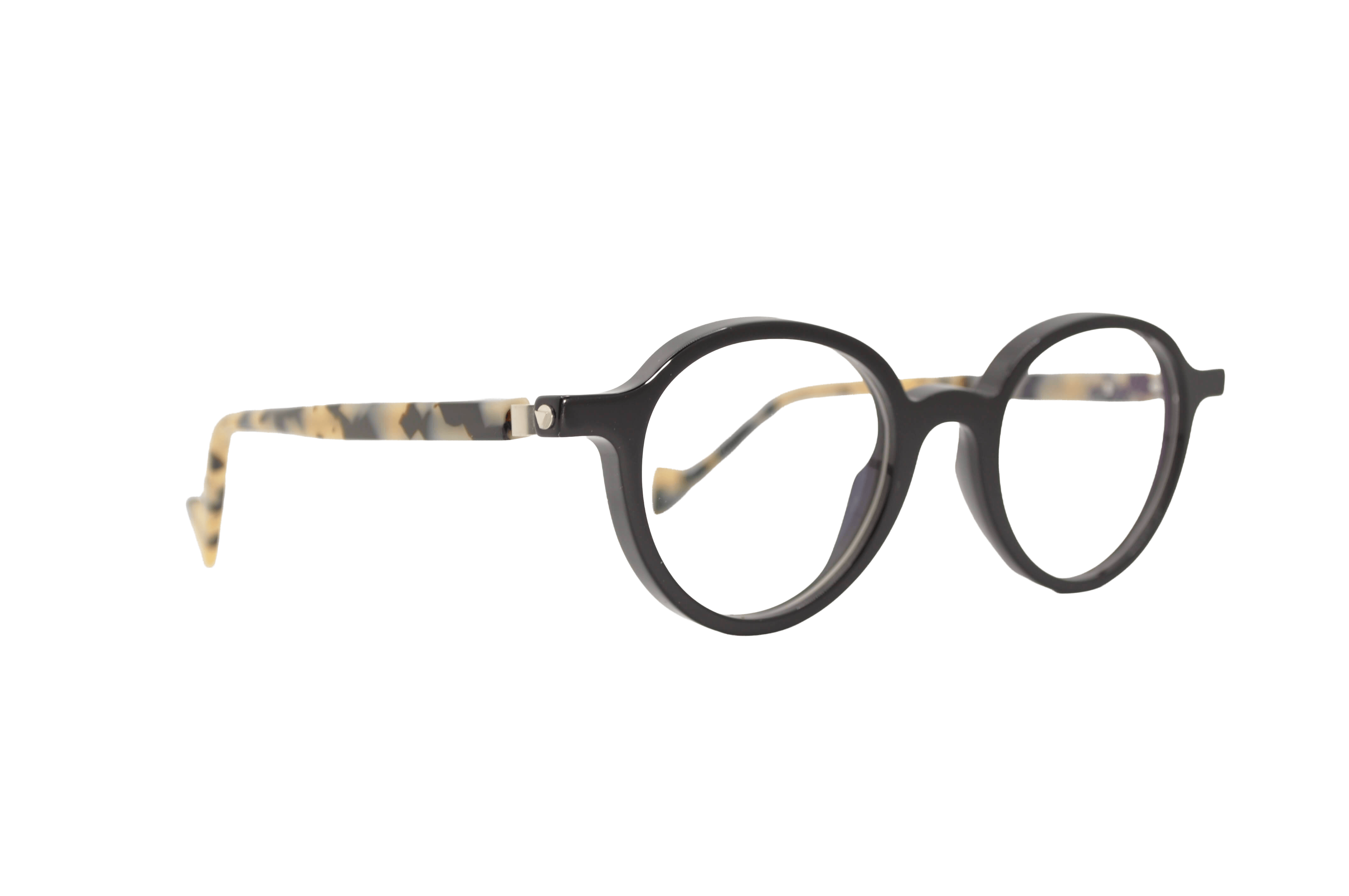 DIECIDECIMI_GLASSTYLIST_Piero Massaro Eyewear_CE 319_Diciotto_Nero