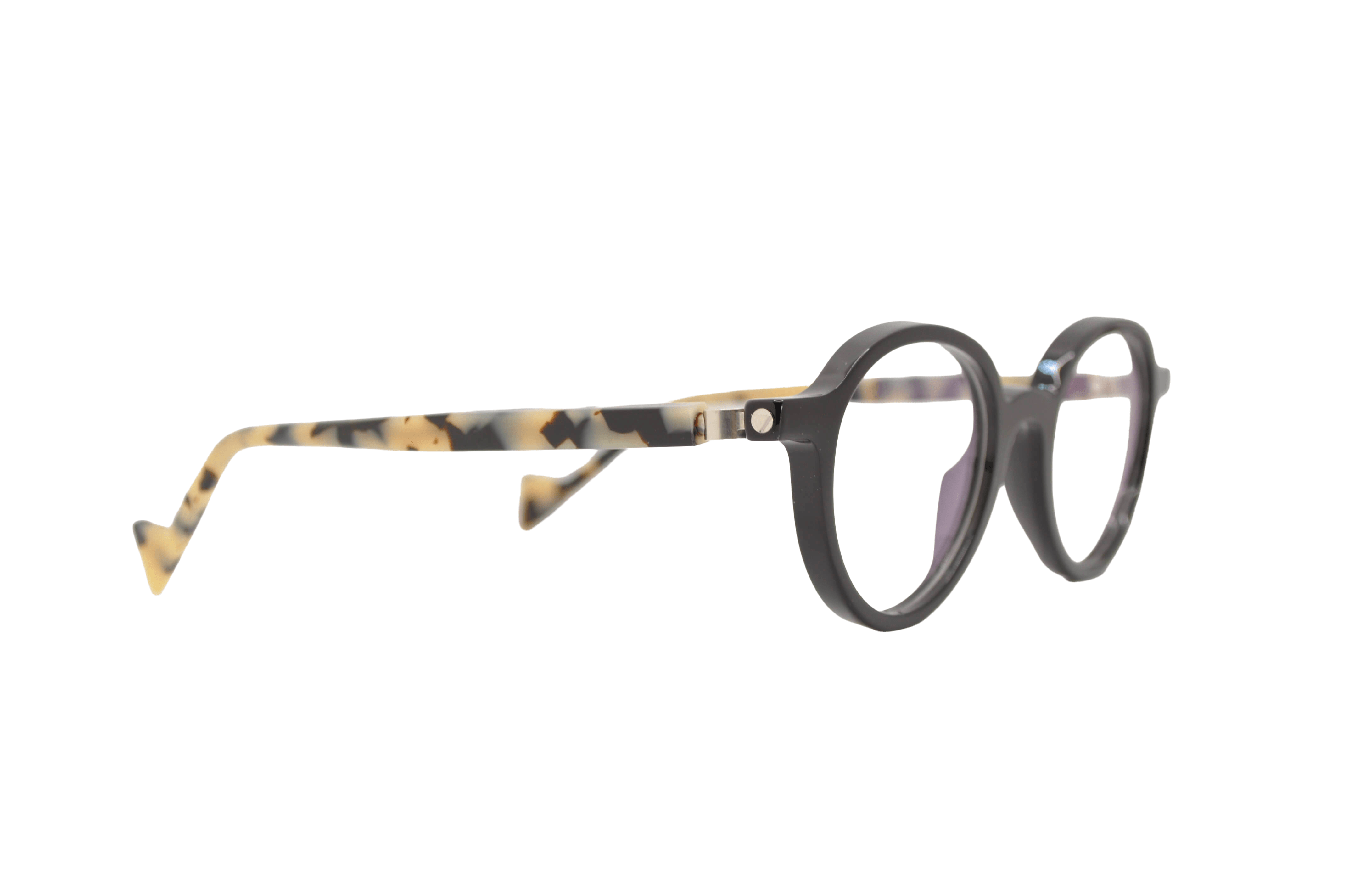 DIECIDECIMI_GLASSTYLIST_Piero Massaro Eyewear_CE 319_Diciotto_Nero