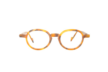 DIECIDECIMI_GLASSTYLIST_Piero Massaro Eyewear_CA 252_Diciotto_Tartaruga