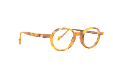 DIECIDECIMI_GLASSTYLIST_Piero Massaro Eyewear_CA 252_Diciotto_Tartaruga