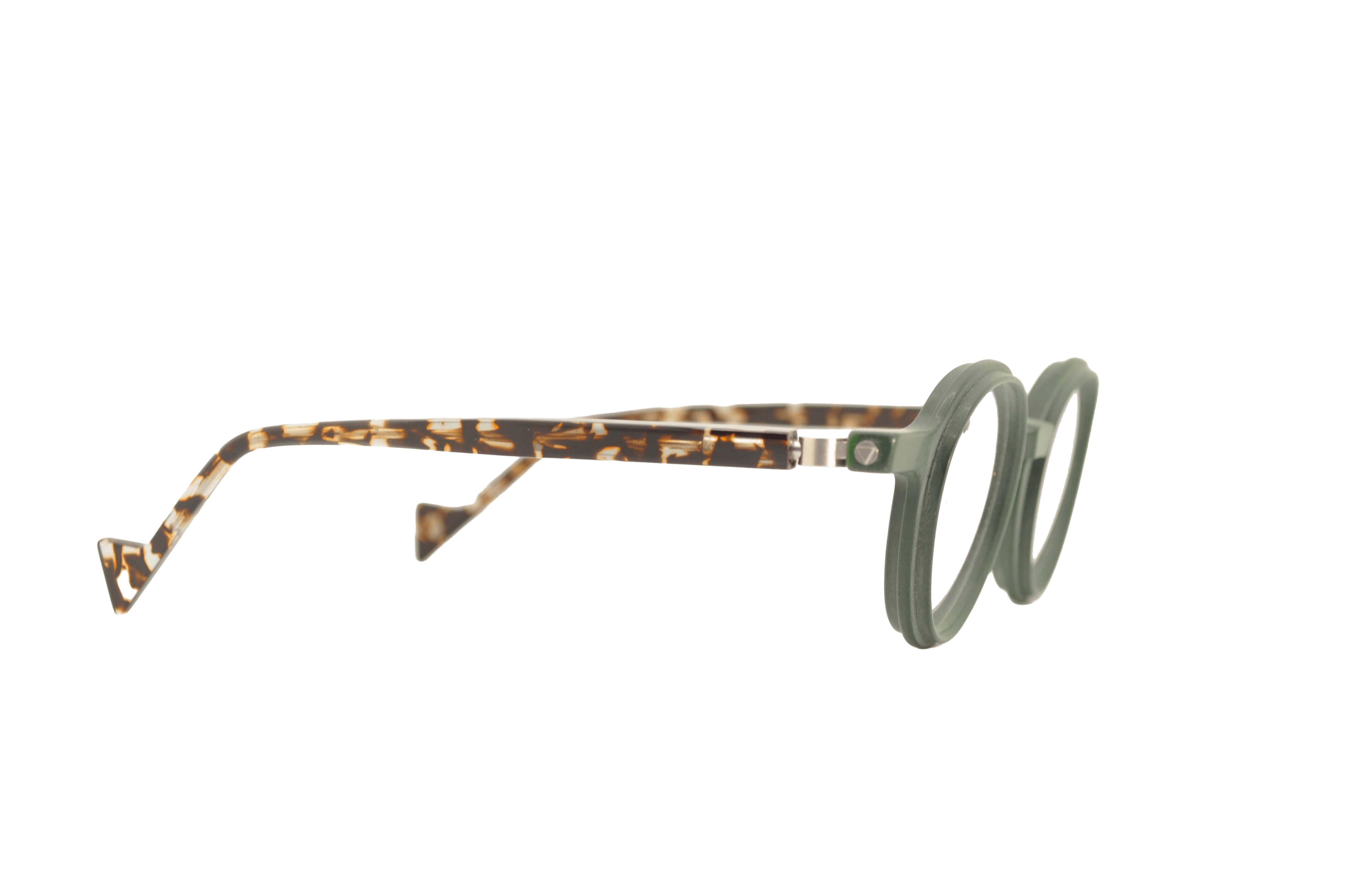 DIECIDECIMI_GLASSTYLIST_Piero Massaro Eyewear_CB 359_Diciotto_Verde